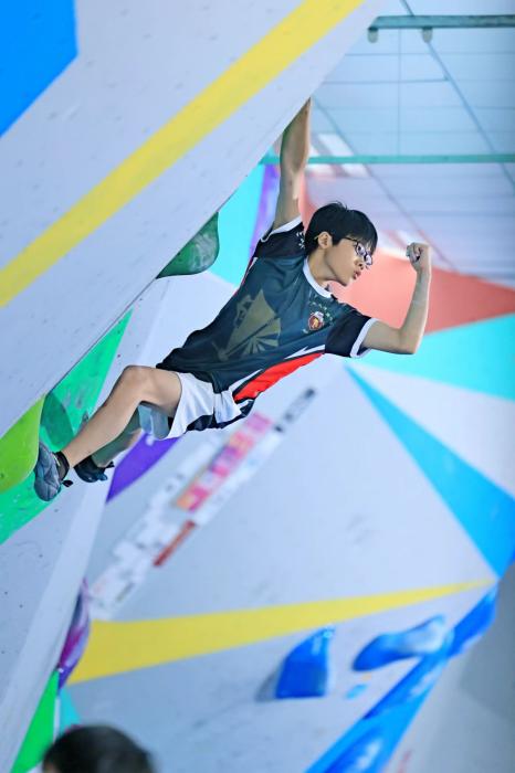 全国青少年攀岩联赛首次落户海拔2000米以上地区
