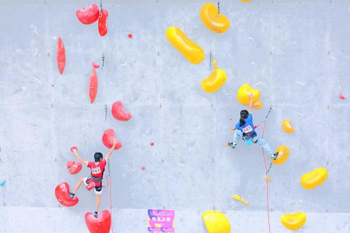全国青少年攀岩联赛首次落户海拔2000米以上地区