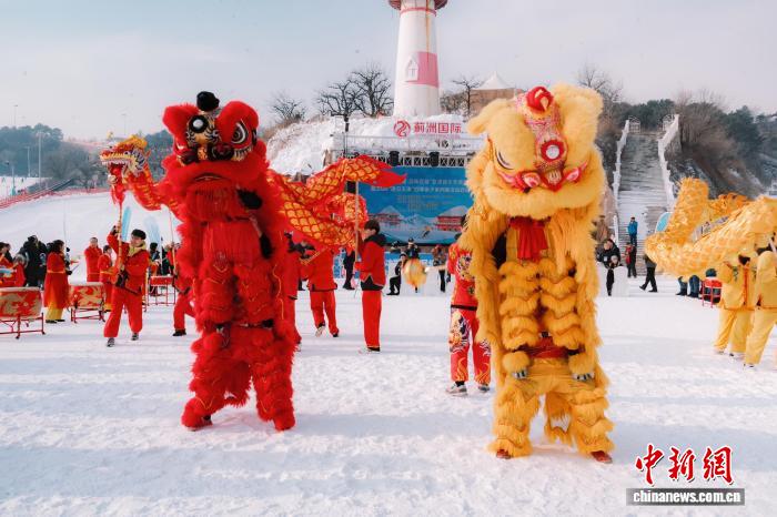 京津冀联合启动冰雪旅游文化节 蓟州滑雪场掀冬