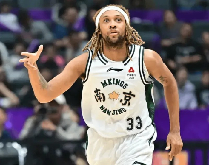 北控常规赛惨败同曦 防守漏洞与用人失误成主因