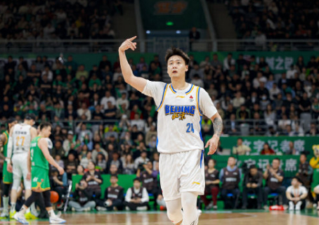 赵睿34分率队逆转辽宁 北京男篮客场告捷