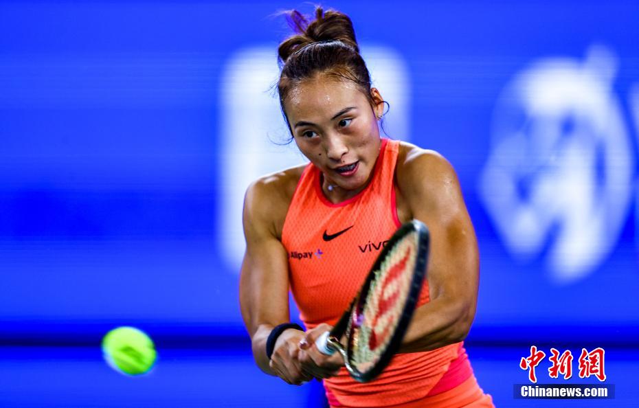 郑钦文再次入围WTA年度最佳球员提名，完成职业