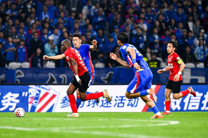 申花3-1力克辽宁铁人 李金羽怒斥三将表现欠佳