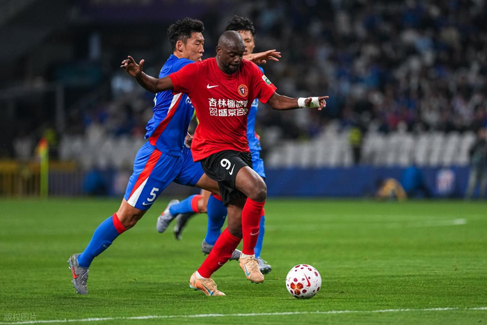 申花3-1力克辽宁铁人 李金羽怒斥三将表现欠佳