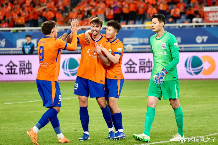 山东泰山主场4-1力克申花 终结多年不胜纪录